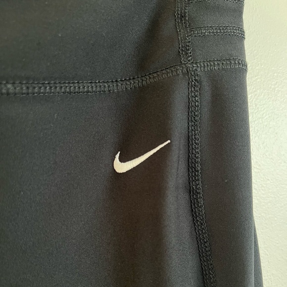 Nike - Wide Leg Straight Legging/Yoga Pants - Picture 4 of 6